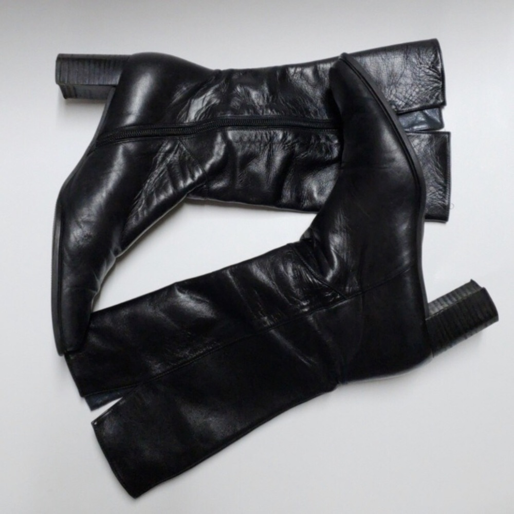 Stuart Weitzman square heeled boots